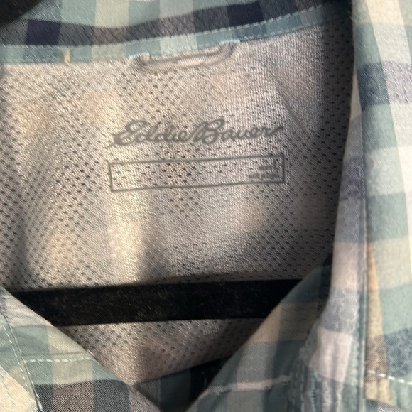Men's Bundle of Brands Short Sleeve Button Down Shirts - Picture 4 of 11